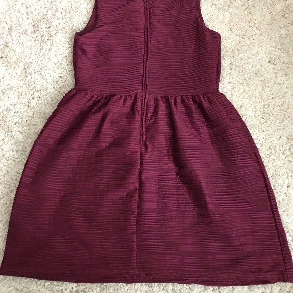 Sleeveless Party Dress - Picture 2 of 2